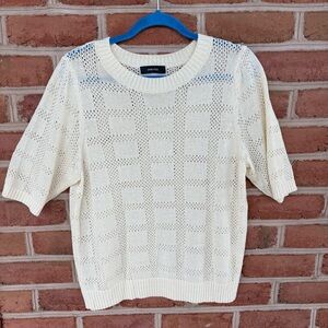 Ivory /Buttery Yellow Short Sleeve Knit Sweater
